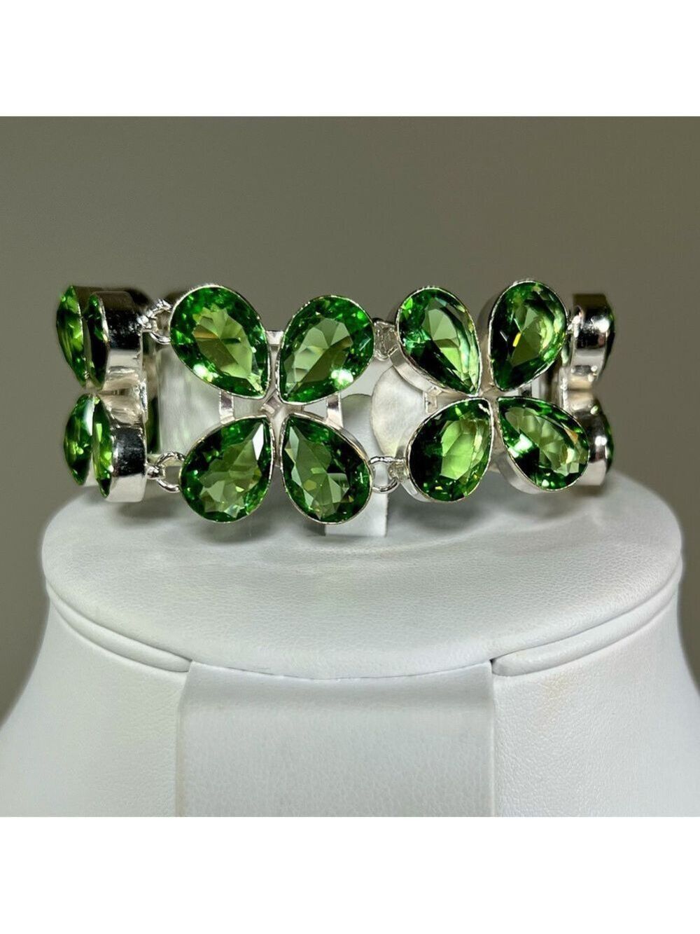 Peridot 925 Flower Design Large Bracelet
